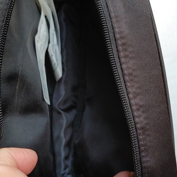 🌸Host Pick🌸Zara black cosmetic bag - Picture 3 of 8